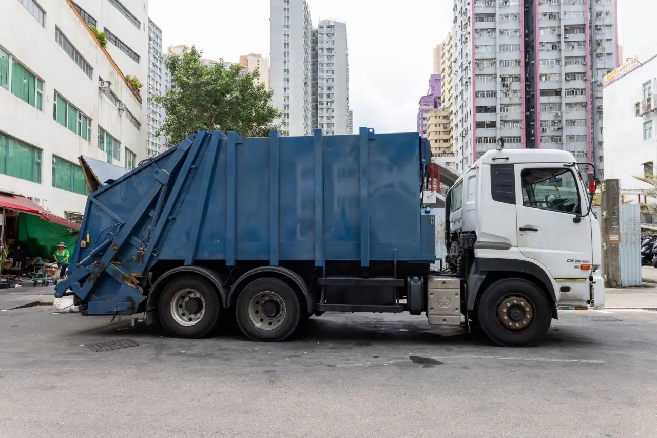 电竞外设选购指南：游戏手柄与游戏鼠标的握持手感差异解析