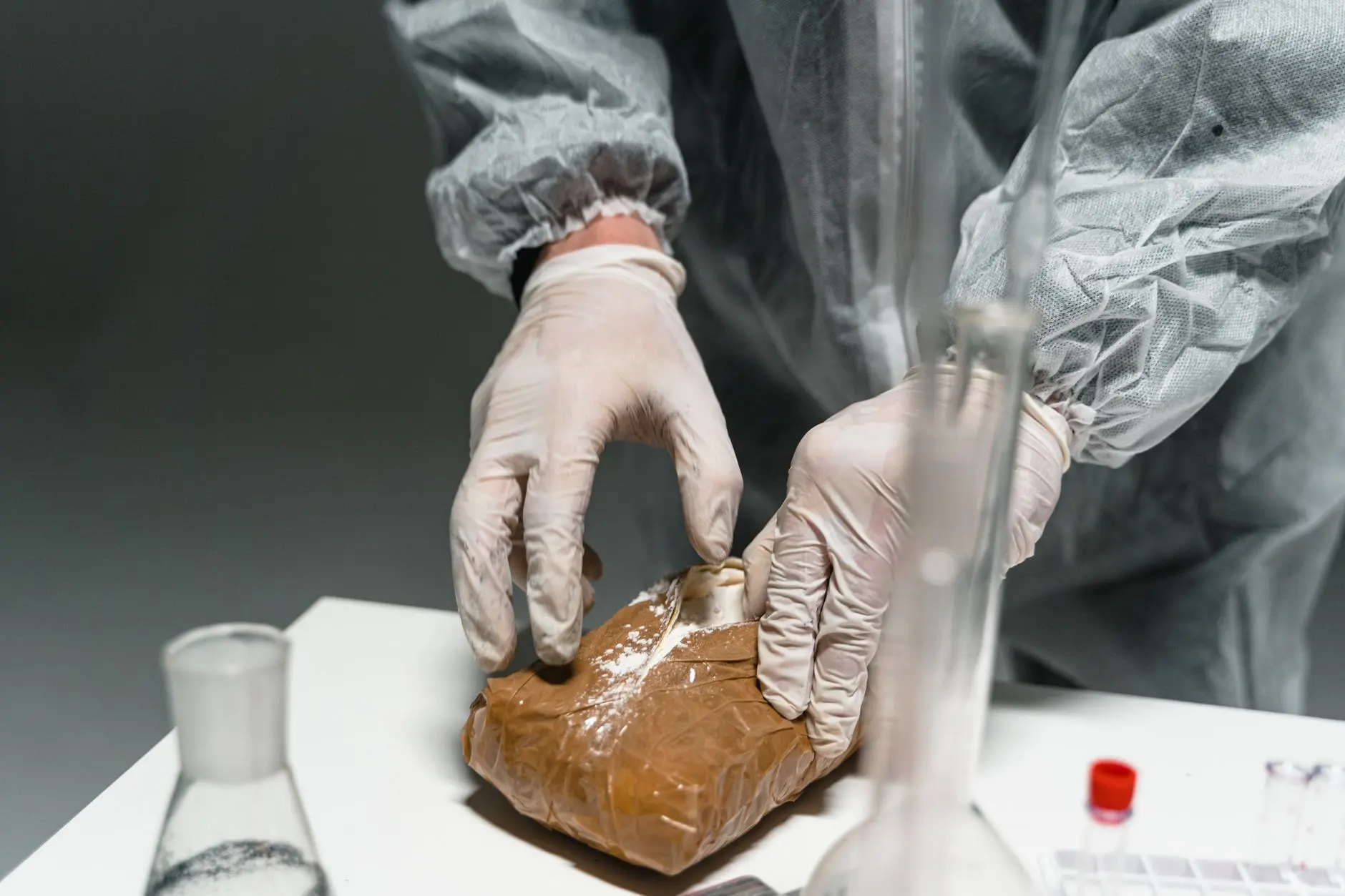 普扬游戏手柄按键响应与摇杆精度技术解析